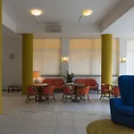 Otel Flying