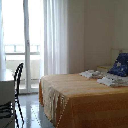 Hotel Flying