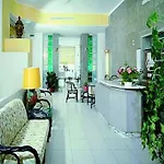 Flying Hotel 3*