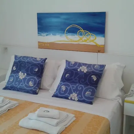 Flying Hotel 3*