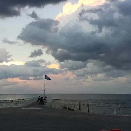 Flying 3* פסארו