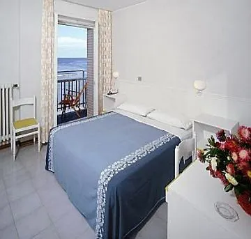 Hotel Flying Pesaro